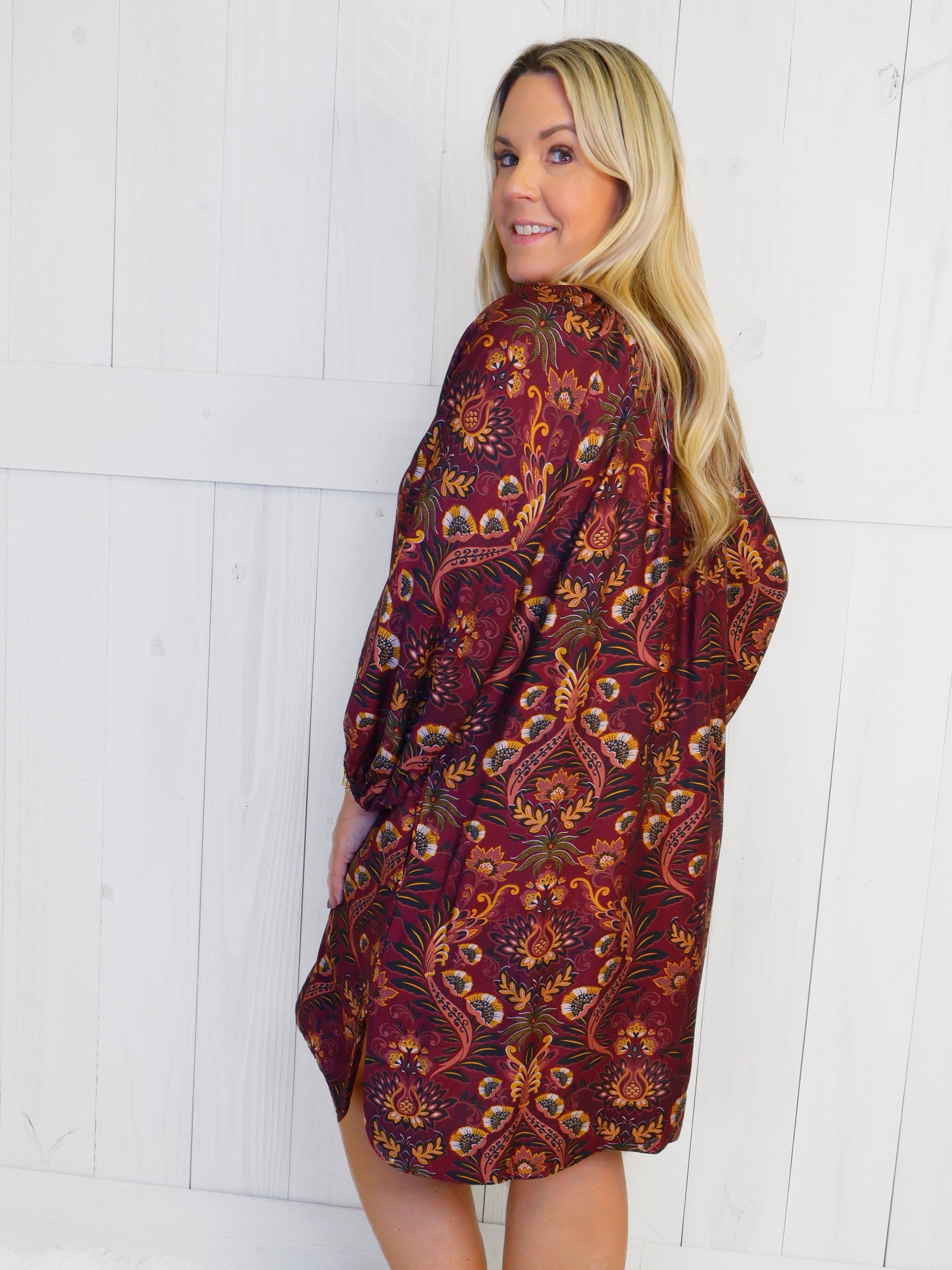 Women’s Umgee Split Neck Wine Floral Dress FW