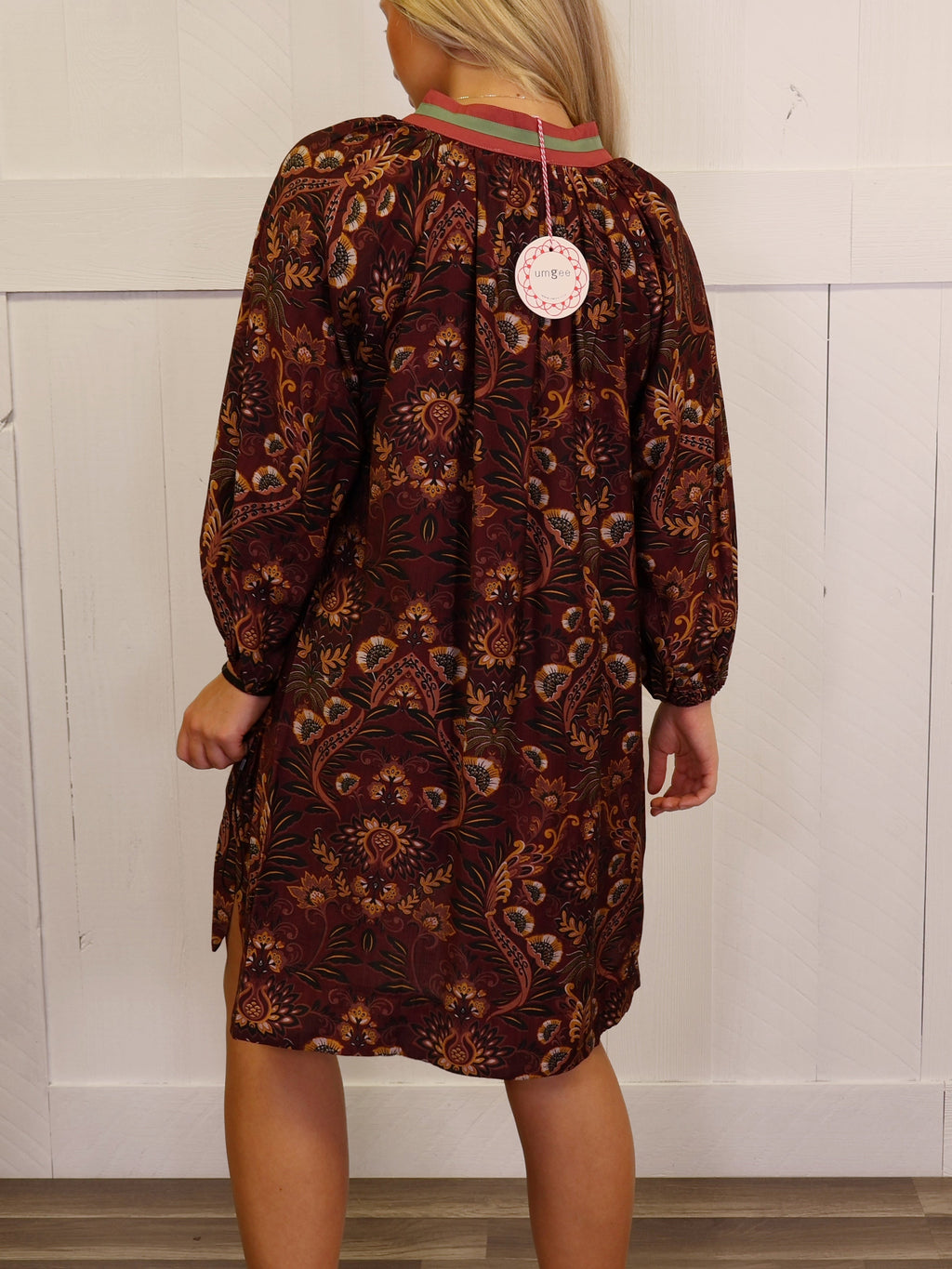 Women’s Umgee Split Neck Wine Floral Dress FW