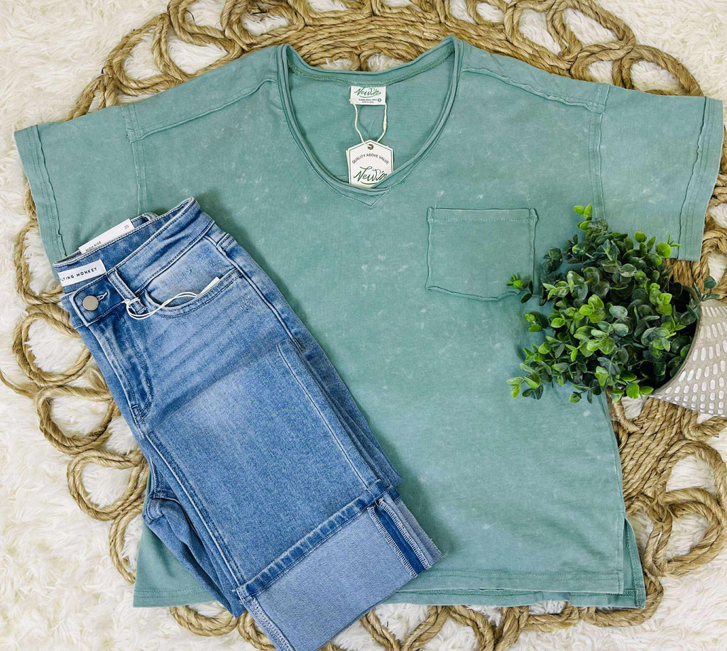 Women's Very J Sage Basic acid wash V-neck top