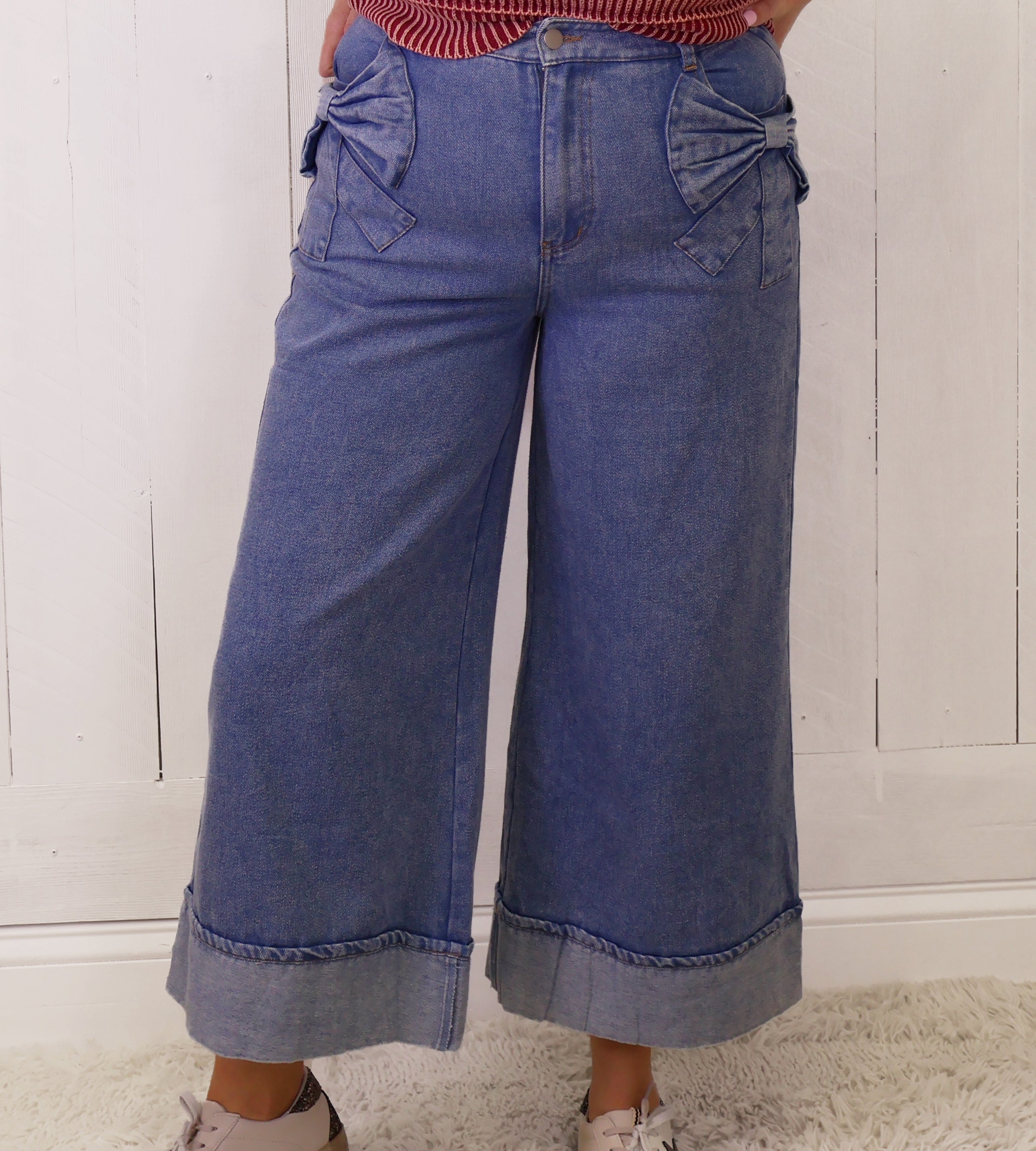 Women’s Washed Denim Wide Leg Bow Pocket Jeans Regular