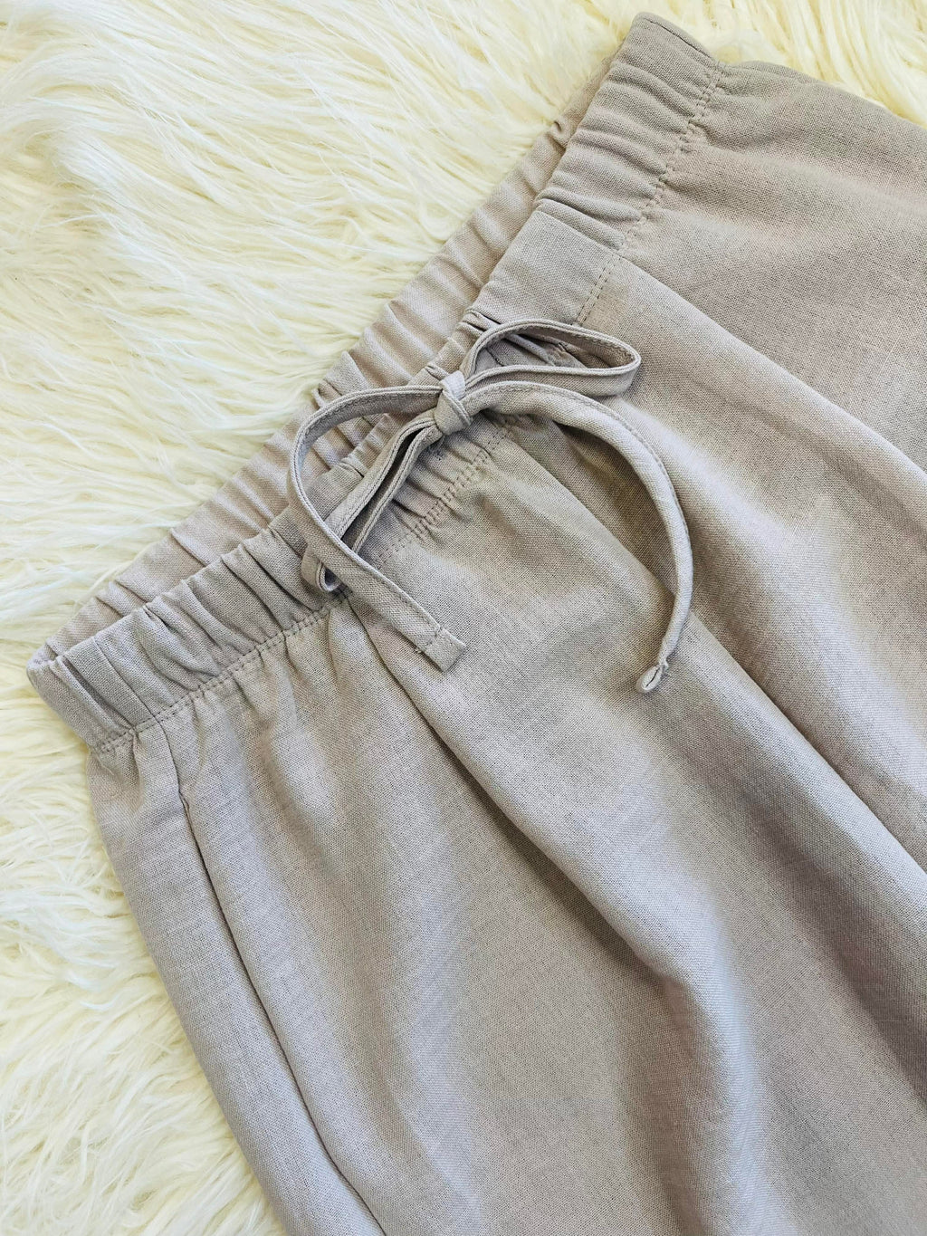 Women’s Woven Airflow Drawstring Pants in Ash Mocha