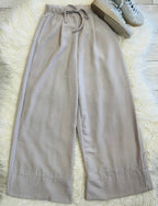 Women’s Woven Airflow Drawstring Pants in Ash Mocha