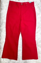 Women’s YMI ruby red capri pants