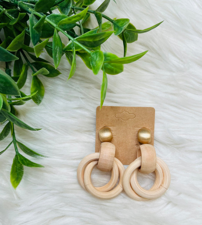 Women’s beige wooden hoop earrings