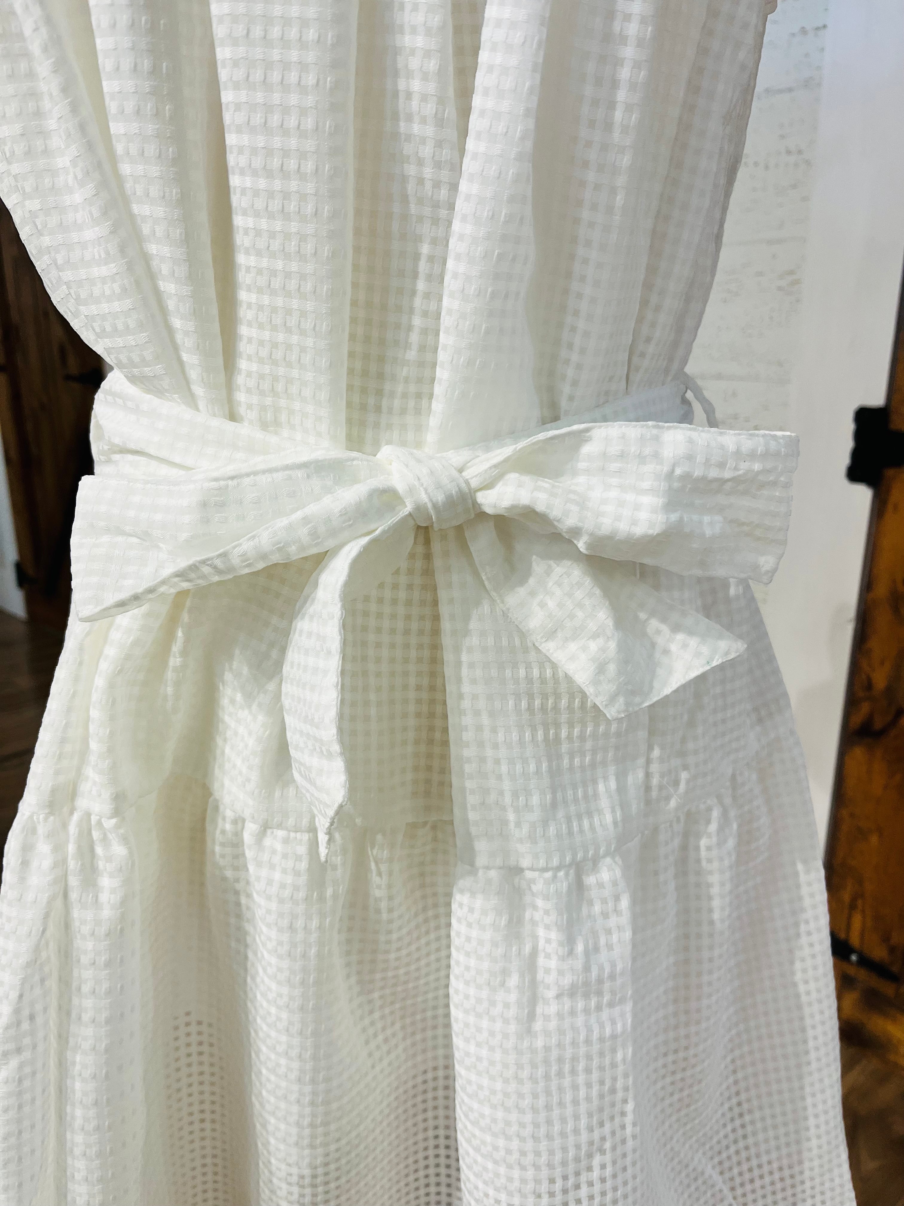 Women’s white textured ruffle dress