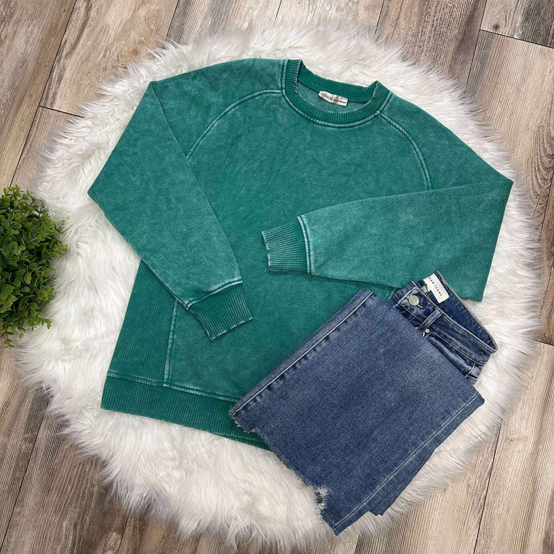 Zenana Basic Acid Wash Fleece Pullover Sweater with Side Ribbed Kelly Green