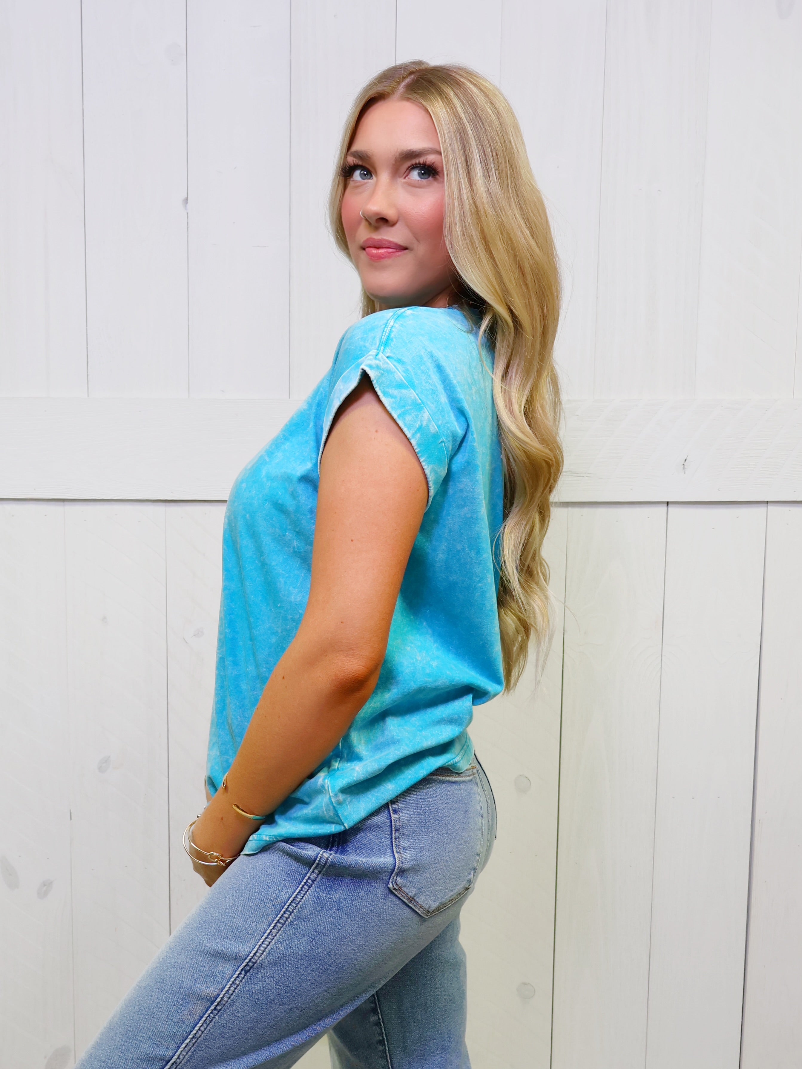 Zenana Crinkle Basic Washed Round Neck Short Sleeve Top