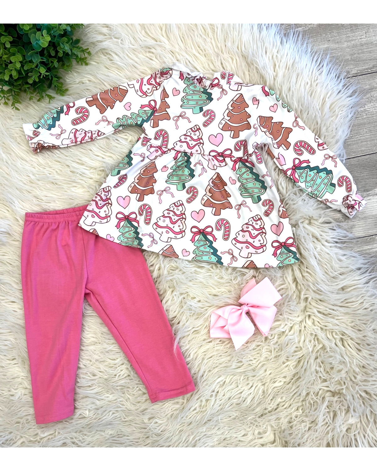 Christmas Holiday Pattern - Girls Pants Outfit - by Mini Mee - True to Size
