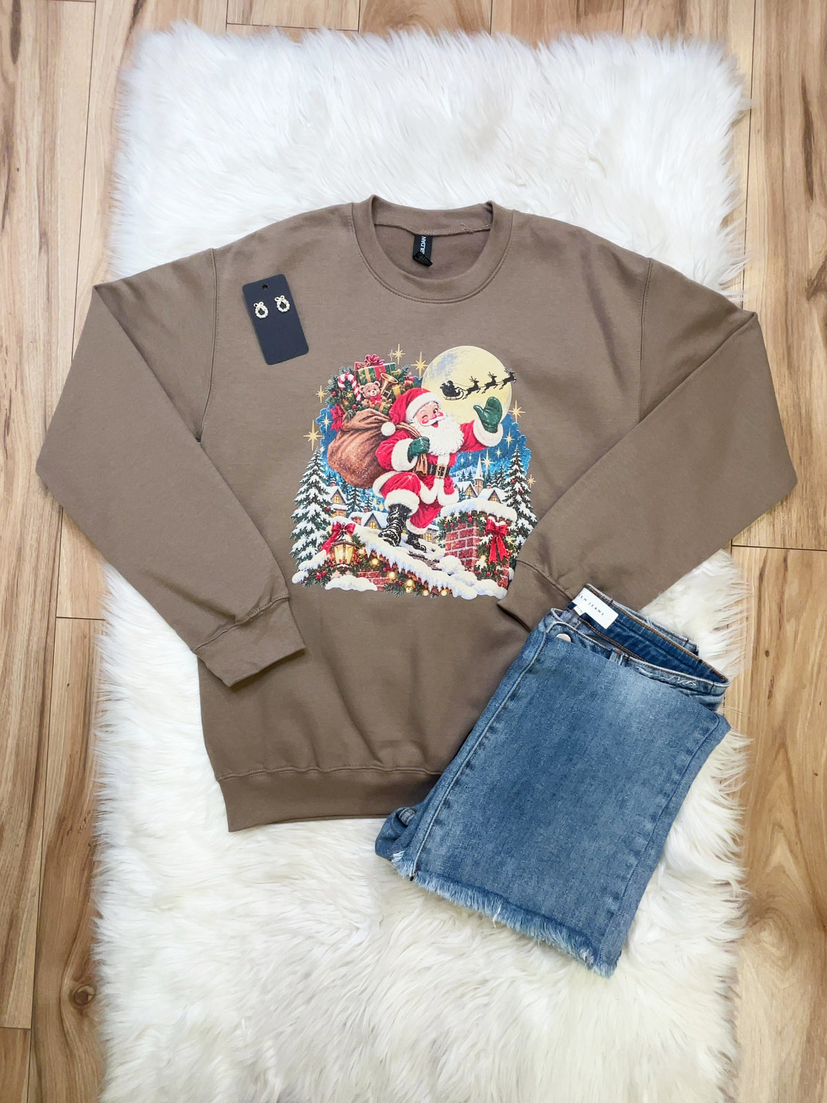 Santa delivering gifts - Women’s Sweatshirt Top - by Gildan - True to Size