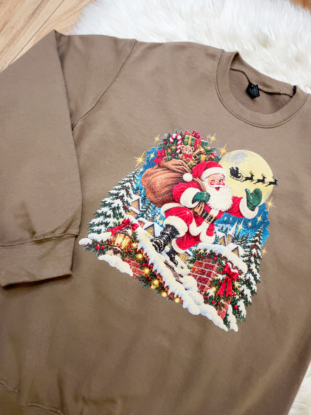Santa delivering gifts - Women’s Sweatshirt Top - by Gildan - True to Size