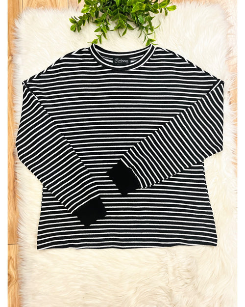 Black & White Striped Set - Women’s 2 Piece Pants Set - by Evermmee - True to Size