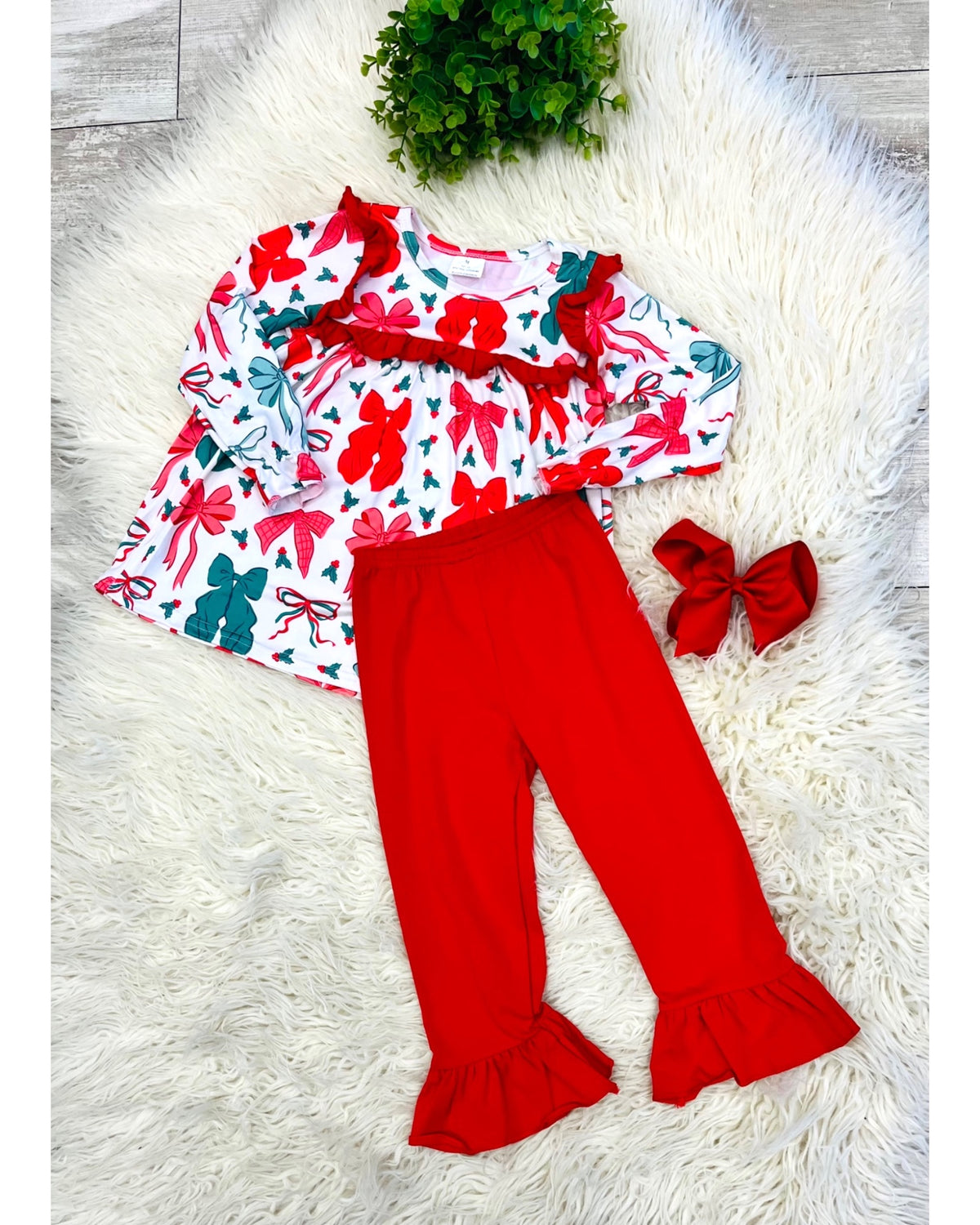Red & Green Bow - Girls Pants Outfit - by Mini Mee - True to Size