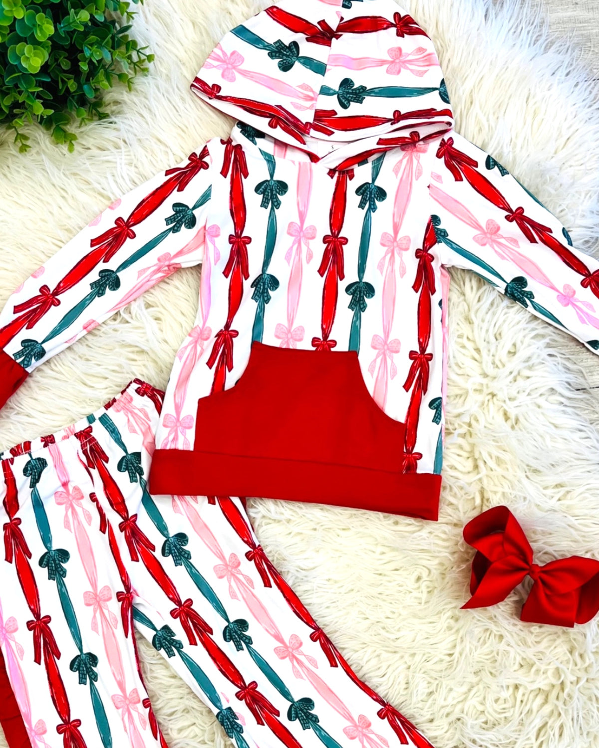 Christmas Santa Bows with Ruffle - Girls Pants Outfit - by Mini Mee - True to Size