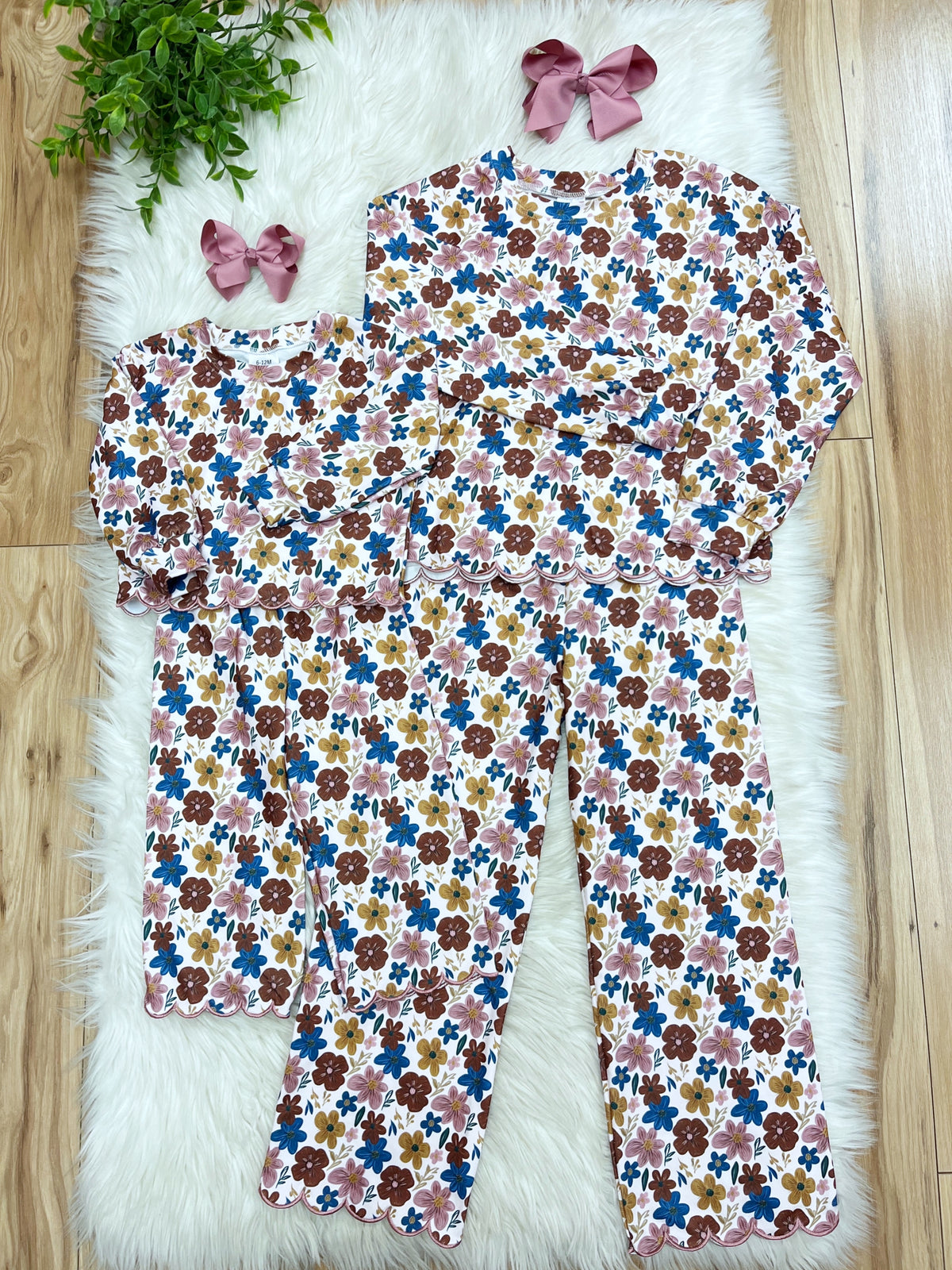Long Sleeve Fall Floral Outfit with Scalloped Trim - Girls Pants Outfit - by Mini Mee