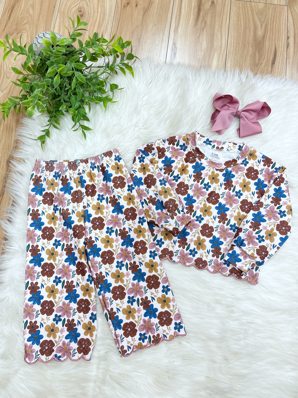 Long Sleeve Fall Floral Outfit with Scalloped Trim - Girls Pants Outfit - by Mini Mee