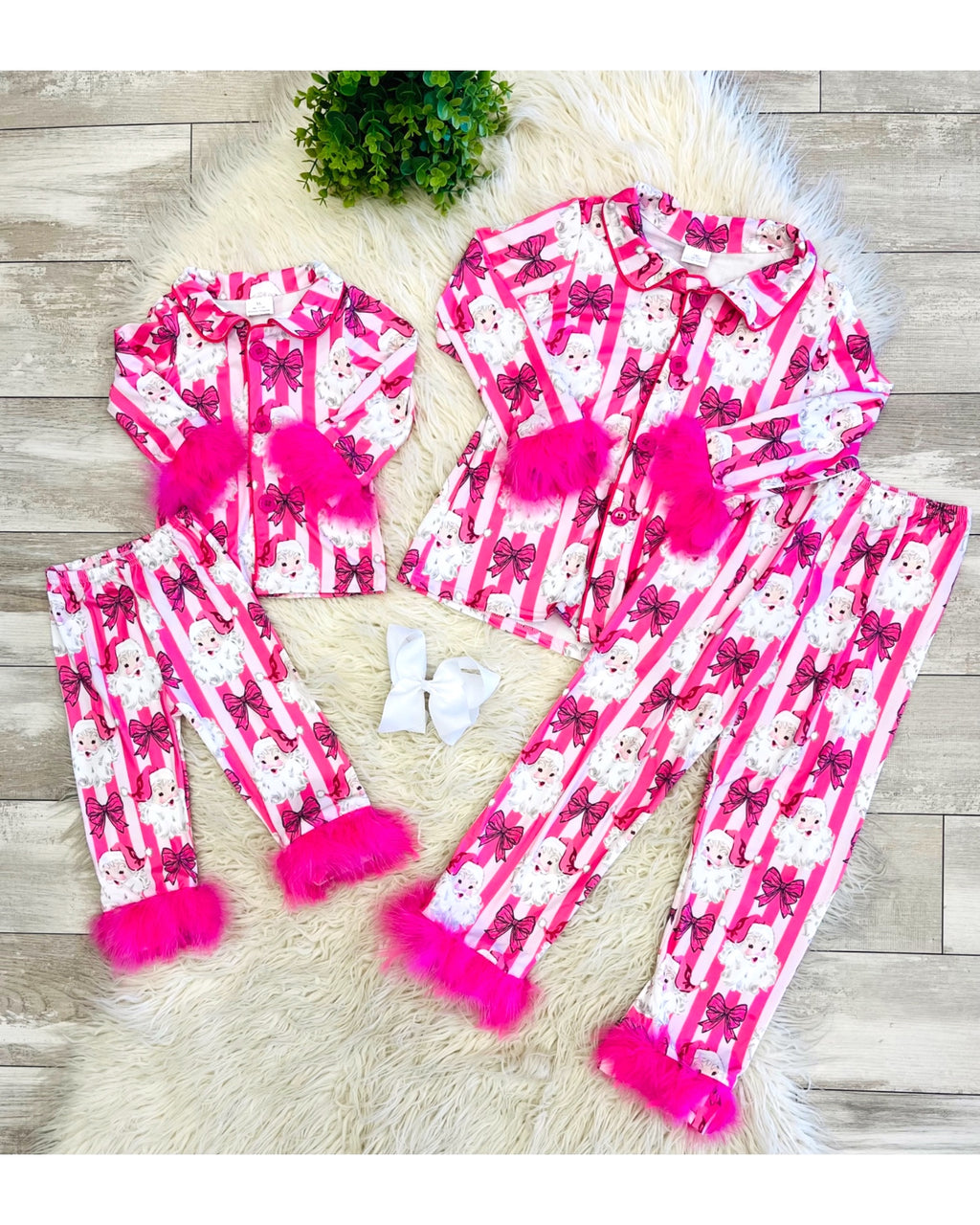 Fancy Pink Bow/Santa - Girls Pants Outfit - by Mini Mee - True to Size