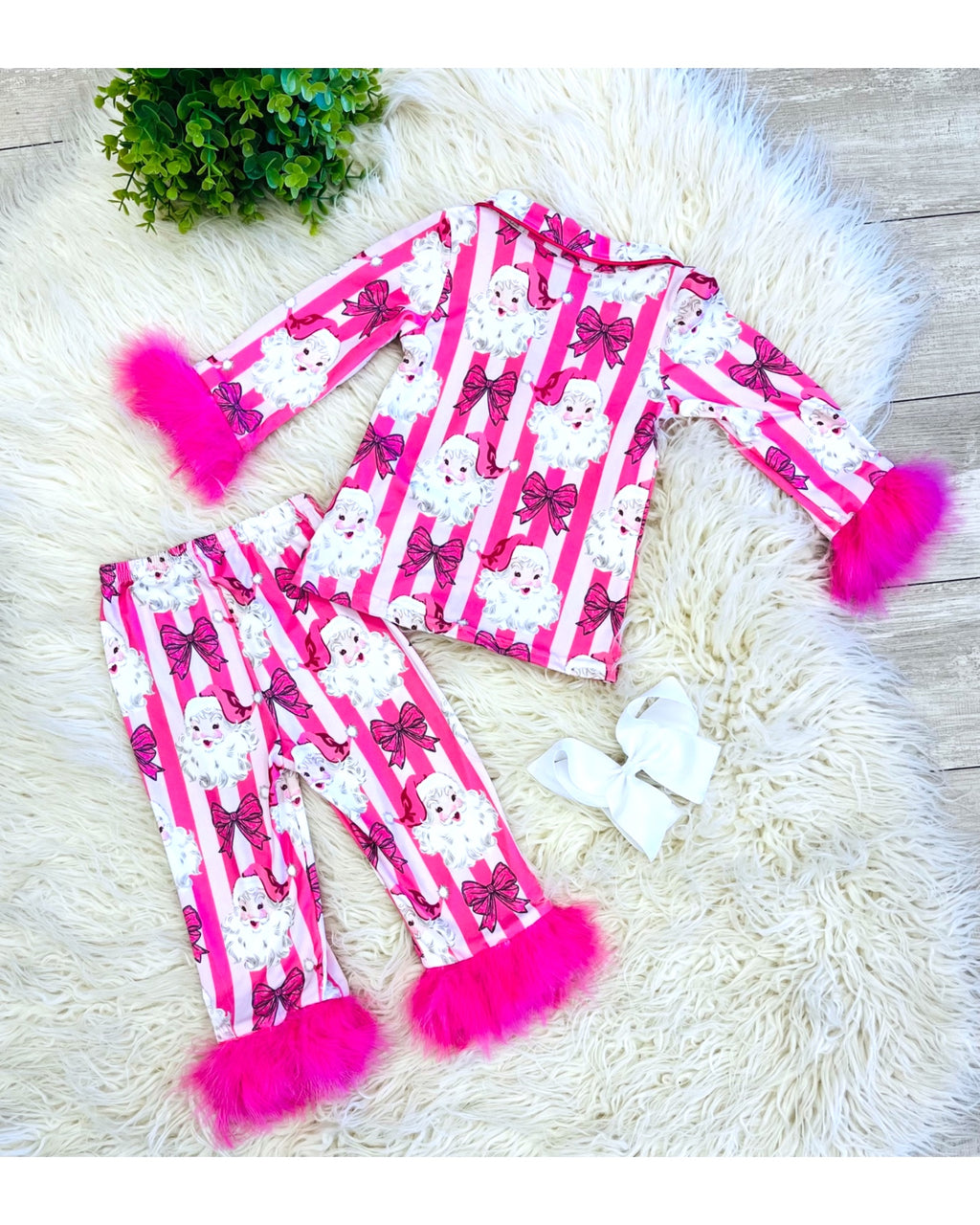 Fancy Pink Bow/Santa - Girls Pants Outfit - by Mini Mee - True to Size