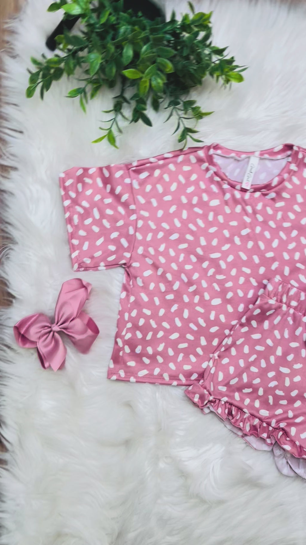 Girl’s Dusty Pink Dot Short Set