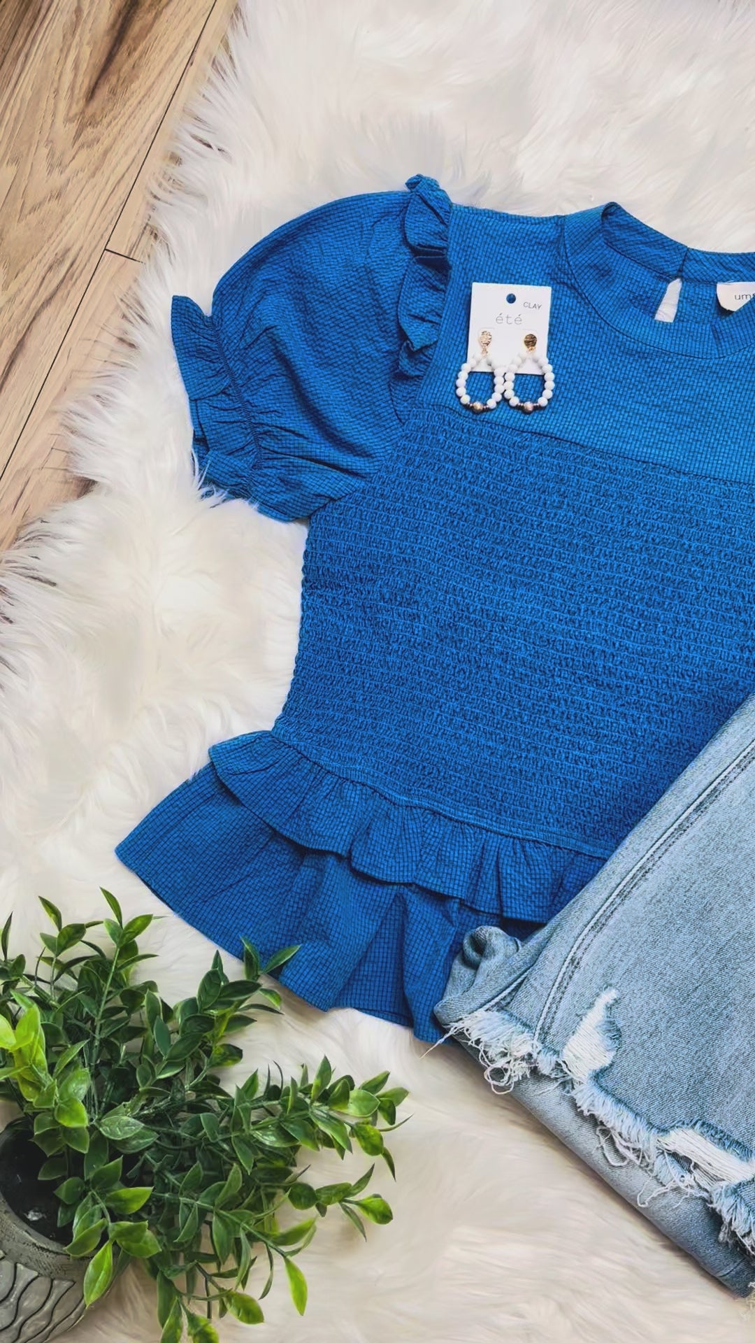 Women’s Umgee Blue Smocked Top